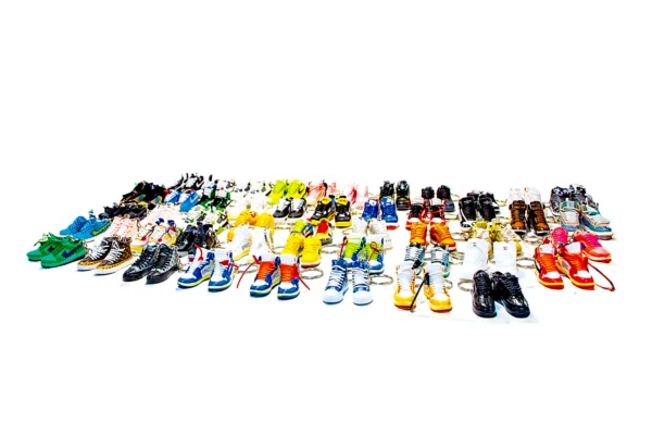 PM-002 - Shoe Keychain 100-Pack (50 Pairs) – Premium Sneaker Mix - Image 3