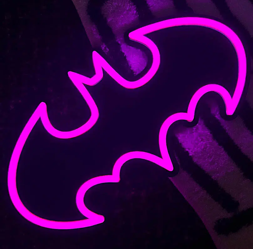 NHL-047 – Neon Hanging Light – Batman Neon