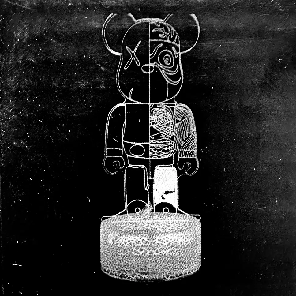 NSL-033 – LED Standing Light – KAWS Bear White